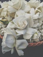 Load image into Gallery viewer, Caxixanath (Hidden Flower). natural perfume. Tuberose, gardenia, vanilla. April 2024