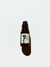 Load image into Gallery viewer, Venus in Mars ♀ natural perfume. bare thighs, hot saddle. civet, oud, tobacco. July 2024