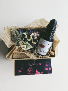Lovers. natural perfume. botanical tarot fragrance. anise and violet. February 2022
