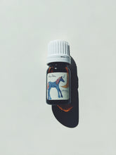 Load image into Gallery viewer, Unicorn. natural perfume. white flowers, orange blossom, oakmoss, roots and starfruit. December 2022