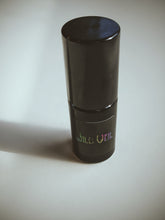 Load image into Gallery viewer, Memphis. natural perfume. musk, skin, spices, agarwood, sandalwood, patchouli. January 2024