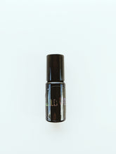 Load image into Gallery viewer, Venus ♀ natural perfume. salted amber, tea and rose powder. July 2024