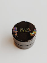 Load image into Gallery viewer, Narcissus and Assam Agarwood Enfleurage.