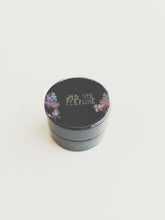 Load image into Gallery viewer, Juhi Soliflore. Concentrated Jasminum auriculatum natural perfume with in house aromatic extracts. heavy, indolic gardenia scent with intriguing alligator juniper forenotes. October 2023