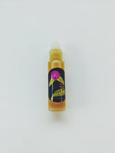 Load image into Gallery viewer, Hothouse. natural perfume. tuberose amber attack of the white floral flesh. July 2023