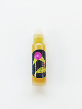 Load image into Gallery viewer, Hothouse. natural perfume. tuberose amber attack of the white floral flesh. July 2023