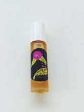 Load image into Gallery viewer, Hothouse. natural perfume. tuberose amber attack of the white floral flesh. July 2023