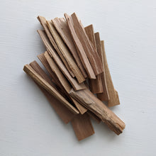 Load image into Gallery viewer, Sandalwild. sandalwood soliflore. solid perfume. May 2023