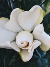 Load image into Gallery viewer, Gardenia and Bushman Candle Enfleurage.