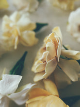 Load image into Gallery viewer, Gardenia and Aged Patchouli Enfleurage.