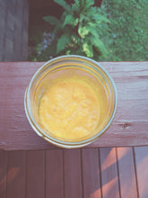 Load image into Gallery viewer, Nectarium. F/W 2026 natural perfume. spontaneously fermented Crème Brûlée mango · Japanese Purple Leaf Honeysuckle enfleurage · Chin Shin Oolong flower enfleurage · aged Ali Shan Jin Xuan · woodland bee pollen · Iris pallida orris · sandalwood · musk
