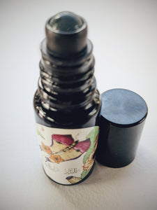 Hermit. natural perfume. botanical tarot fragrance. oakmoss chypre. September 2022