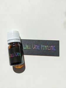 Bluebeard's Wife. natural perfume. saffron powder, peaches, roses, frangipani & ylang