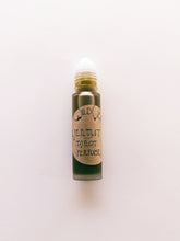 Load image into Gallery viewer, Hermit. natural perfume. botanical tarot fragrance. oakmoss chypre