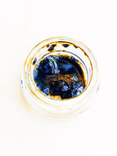 Load image into Gallery viewer, Oolong Soliflore. organic tea perfume. single note oolong fragrance. September 2023