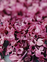 Load image into Gallery viewer, Lilac Enfleurage.